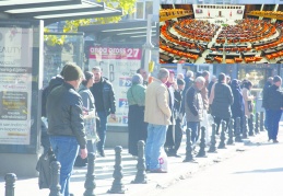 Emekli 20 bin lira alıyor, 500 bin TL ile "Geçinemiyorum" diyen milletvekilleri var!