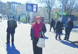 Rakamlar, her ay biraz daha borç batağına  saplanan halk için hiçbir şey ifade etmiyor