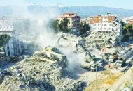 53 binden fazla insan öldü, geride bulunamayan cenazeler, konteyner kentler ve adalet arayışı kaldı!