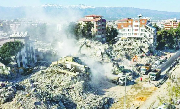 53 binden fazla insan öldü, geride bulunamayan cenazeler, konteyner kentler ve adalet arayışı kaldı!