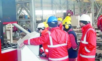 Döviz kurundaki dalgalanmalar sanayi  krizine dönüşüyor, cari açık kalıcılaşıyor