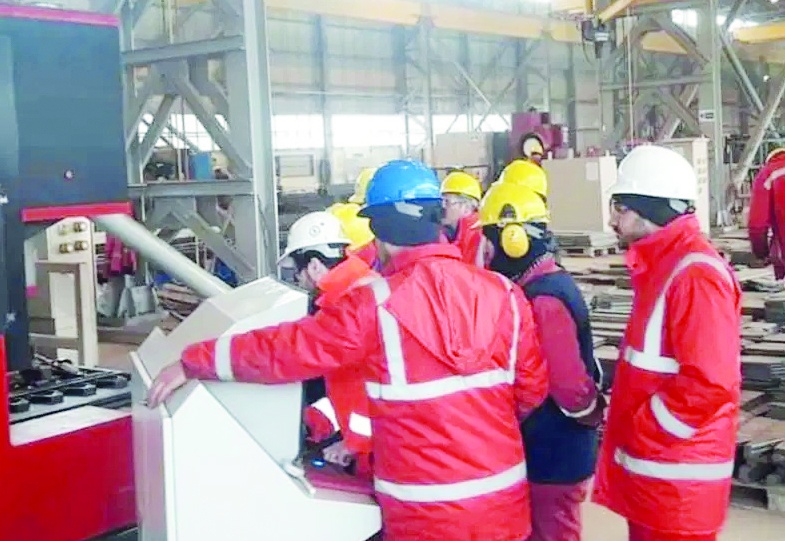 Döviz kurundaki dalgalanmalar sanayi  krizine dönüşüyor, cari açık kalıcılaşıyor