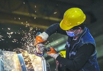 Sanayi üretimi yıllık bazda gerilerken  büyükbaş hayvan sayısında artış oldu