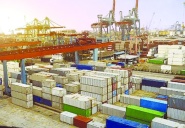 İhracat azalmaya, ithalat artmaya devam etti