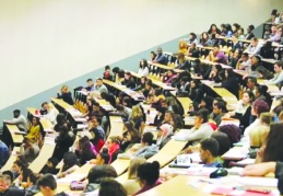 Son 5 yılda 453 bin üniversite öğrencisi kaydını dondurdu