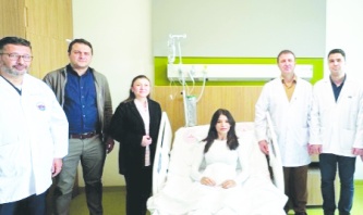 Böbreği kasığına nakledildi