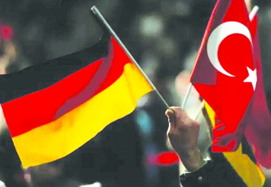 Alman vatandaşlığında Türk kökenliler ilk sıralara yer aldı