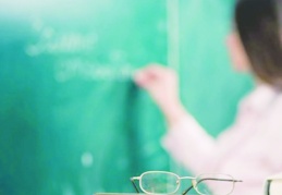 Öğretmenlerin ek ders ücretlerine zam yapılacak