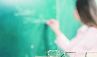 Öğretmenlerin ek ders ücretlerine zam yapılacak