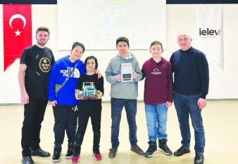 SANKO Okulları, VEX IQ Robot Yarışmasında iki kategoride bölge birincisi