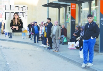 Şehir hızla büyüyor, nüfus yoğunluğu  artıyor, ekonomik baskı hissediliyor