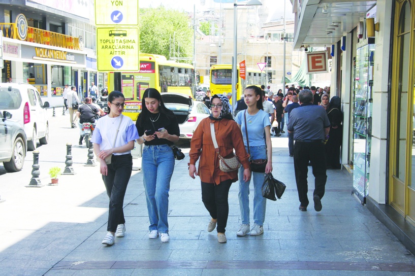 İşsizlik yüzde 8,1’e yükseldi, istihdamda düşüş