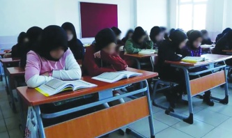 Halkın çocuklarını kuran  kurslarına layık görüyorlar