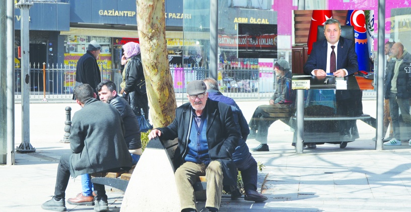 Enflasyon yükseliyor, alım gücü düşüyor,  maaşlar eriyor, açlık ve yoksulluk artıyor