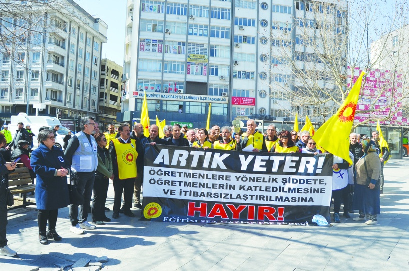 Derinleşen yoksulluk ve gençlerin  gelecek kaygısı şiddet riskini artırıyor