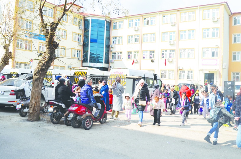 Ülkede her üç çocuktan  biri yoksulluk içinde!..