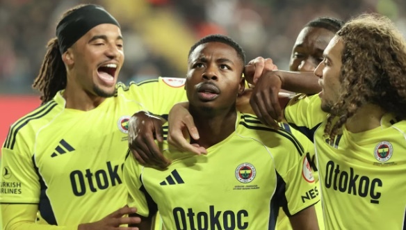 Gaziantep-Fenerbahçe maçının ardından Göle: 'Reaksiyon verdik, top bizde kaldı'