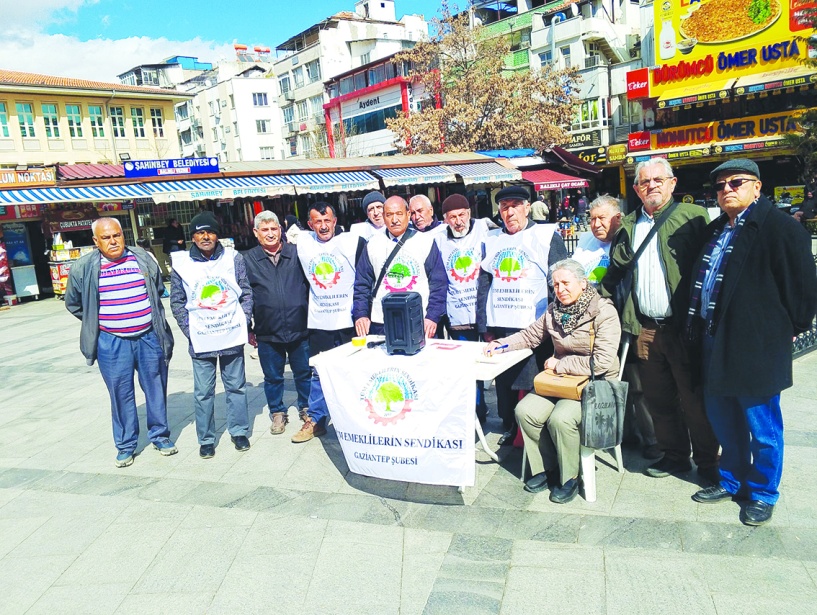 Bayramda torunlarına harçlık  veremeyecek emeklilerimiz var