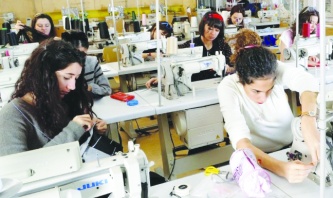 Kadınların istihdam oranı erkeklerin yarısından daha az!