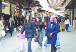 Toplumun yüzde 78’i Türkiye’de kadın  olmanın zor olduğunu düşünüyor