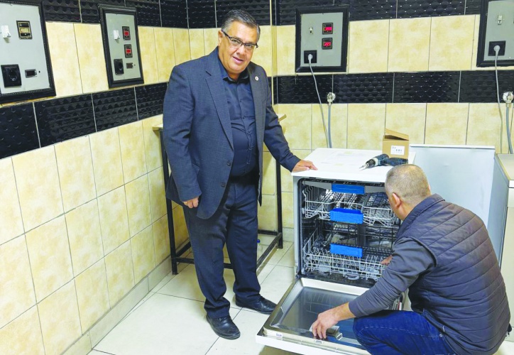 Esnaf ne yapacağını kara kara düşünüyor