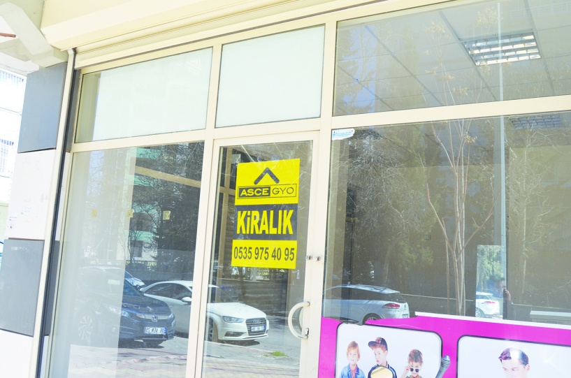 Kentte adeta kepenk  kapatma furyası yaşanıyor