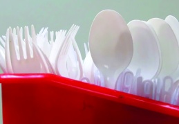 Tek kullanımlık plastik ürünlerin satışı yasaklanacak