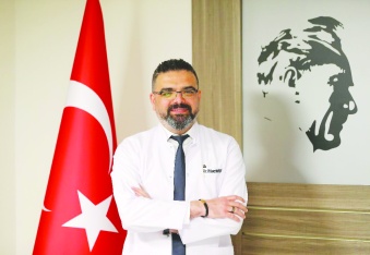 Sağlıkçılar özveriyle çalışıyor