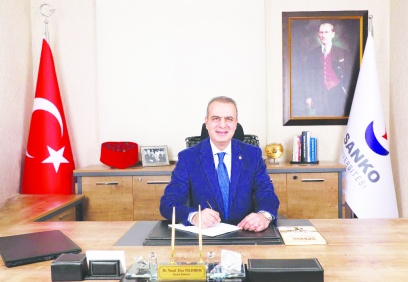 Sağlık çalışanlarımız, çok zor şartlarda özveriyle görev yapıyor