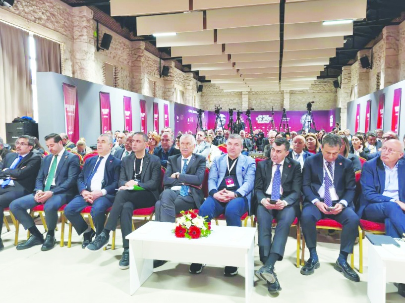 “Gazetecilere destek olması gereken kurumlar engel oluyor”