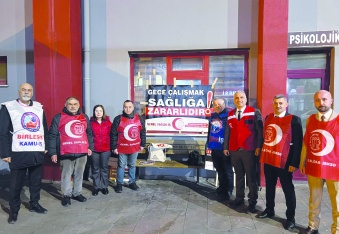 Sağlık emekçileri performans  baskısı altında çalıştırılıyor