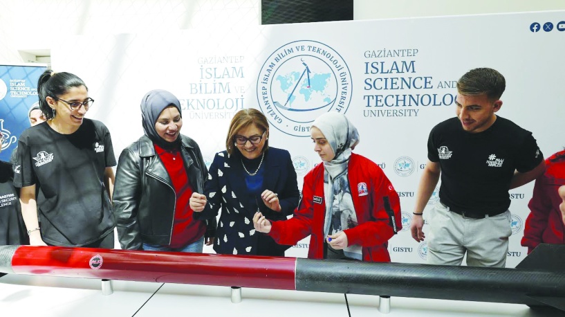 Genç kadınların bilim ve teknoloji  alanında yer alması büyük değer taşıyor