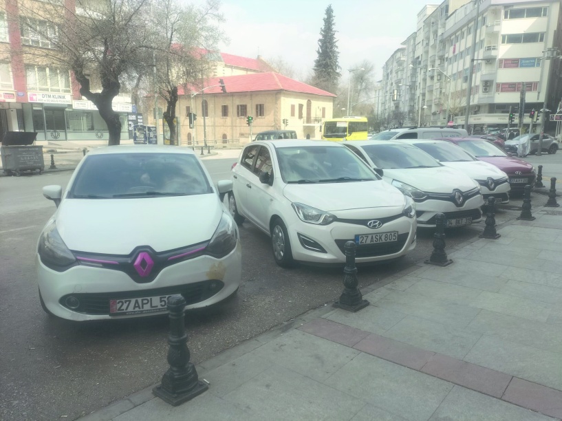 Araç sayısının artması beraberinde  mevcut sorunları da büyütüyor