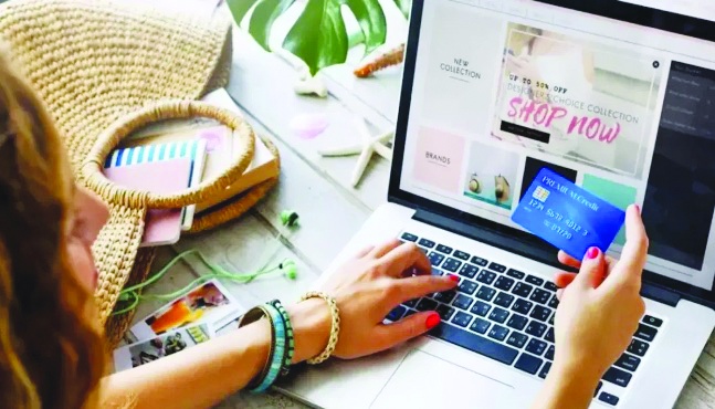 Bayramlıklar internetten alındı, saatte 1.200’den fazla giysi sipariş edildi