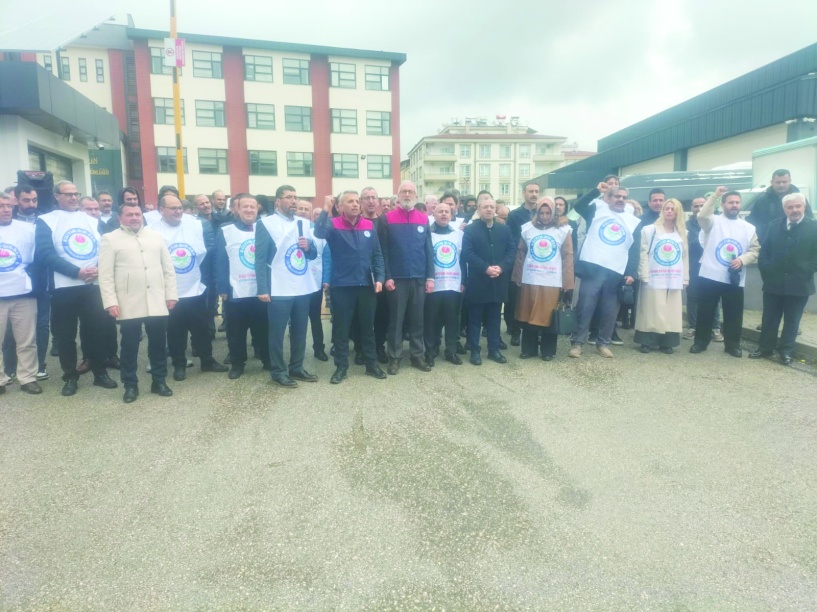 Eğitim çalışanı bankaların kar planlamasında  görmezden gelinecek bir kalem değil