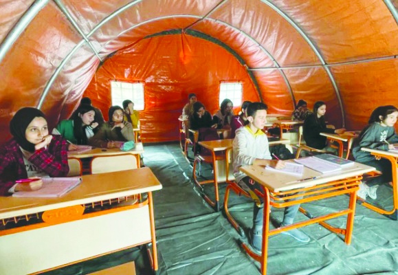 Deprem bölgesindeki öğrencilerin akademik eksikleri telafi edilecek