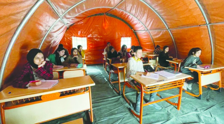 Deprem bölgesindeki öğrencilerin akademik eksikleri telafi edilecek