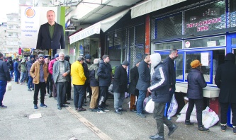 Bir dilim ekmek, bir bardak su hatta bir  ağaç geleceğimiz açısından çok önemli