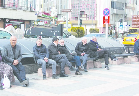 İşsiz sayısı bir ayda 133 bin kişi yükseldi!