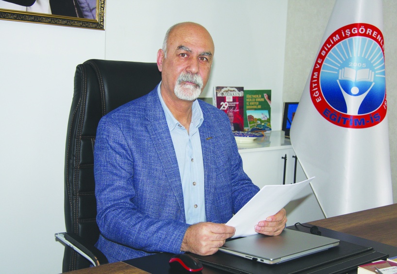 Cumhuriyet’in kazanımlarını hedef alan  anlayışa sessiz kalmak, ona ortak olmaktır