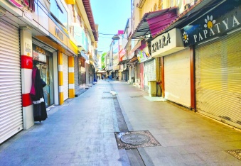 Protesto edilen senette  bölgede ilk sıradayız