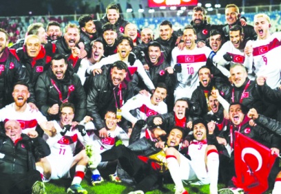 Ay yıldızlılar FIFA'dan dev para ödülünü de garantiledi