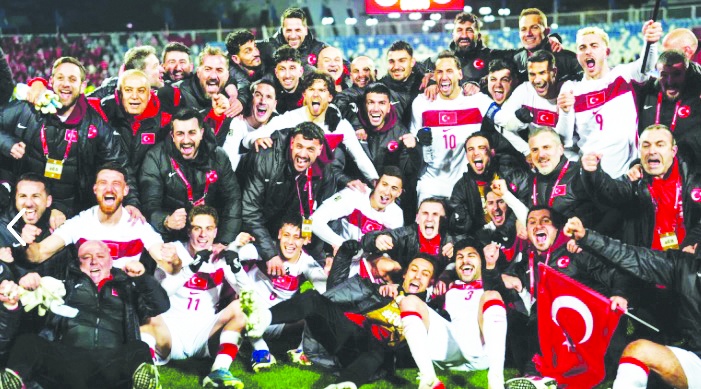 Ay yıldızlılar FIFA'dan dev para ödülünü de garantiledi