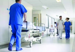 Sağlık çalışanları ciddi risk altında, Her 30 dakikada bir beyaz kod!