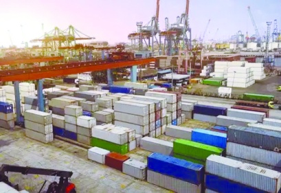 İhracatçıda güven kaybı, ithalatta fiyat artışı yaşanıyor