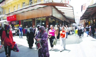 Zamlar, halkın yaşam koşullarına yönelmiş  ağır bir ekonomik müdahale haline geldi