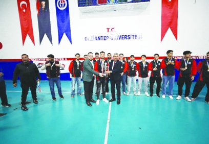 Erkek Salon Futbolu Takımı birinci oldu