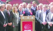 CHP'nin 81 il başkanı ortak açıklama yaptı: 'Geri çekilmeyeceğiz, teslim olmayacağız'