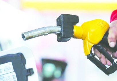 Motorinin litre fiyatına 3 lira 34 kuruş zam yapıldı