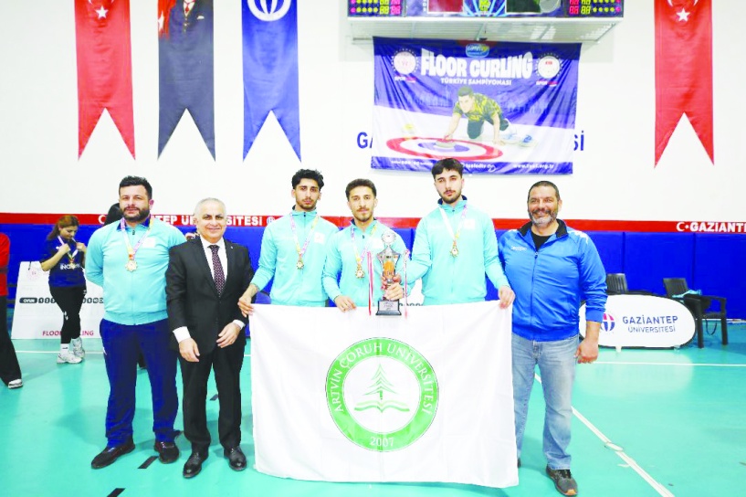 ÜNİLİG Floor Curling şampiyonasında Gaziantep Üniversitesi ikinci oldu
